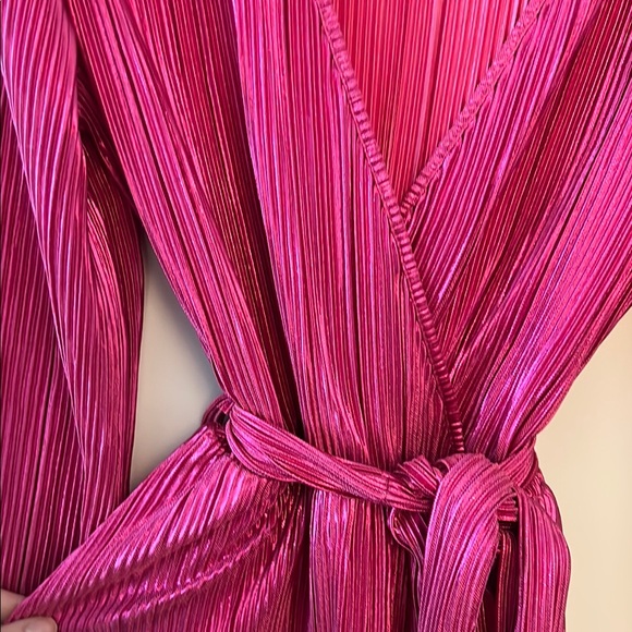 Vibrant Pink Long Sleeve Dress - Picture 4 of 7